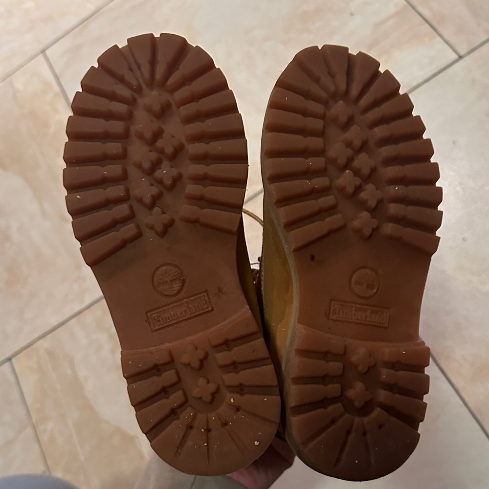 Timberland Tan Leather Boots - Picture 5 of 5